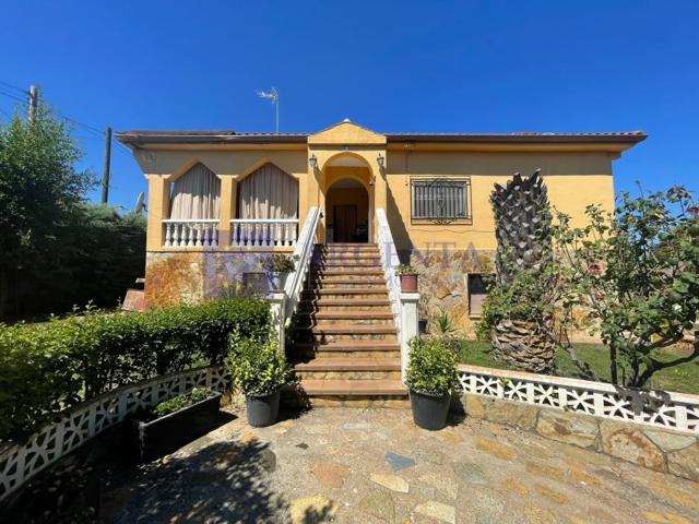 Casa De Campo En venta en Casar De Cáceres photo 0