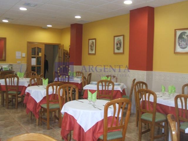 Local En venta en Baños De Montemayor photo 0