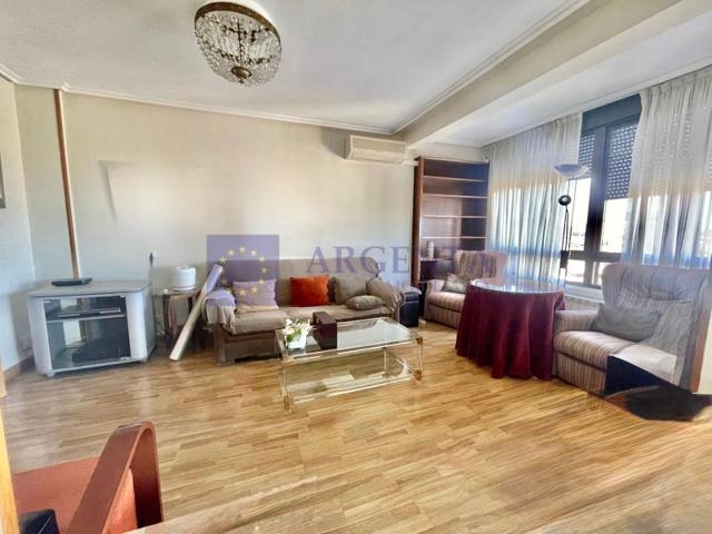 Piso En venta en Cáceres photo 0