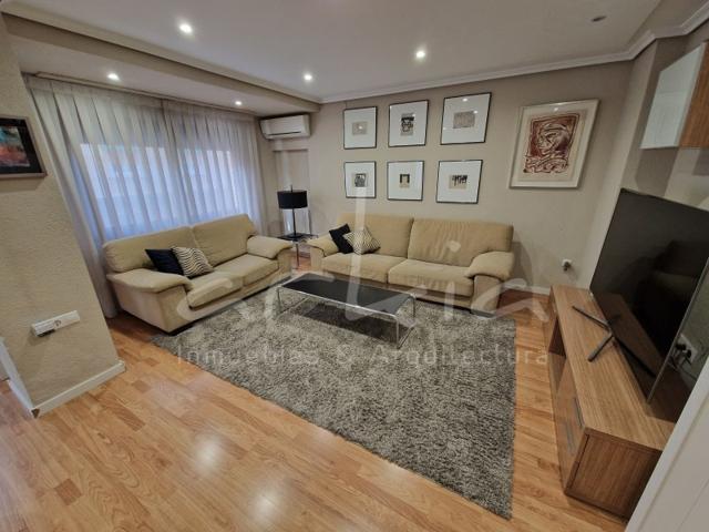 Piso En venta en Mont-Olivet, Valencia photo 0