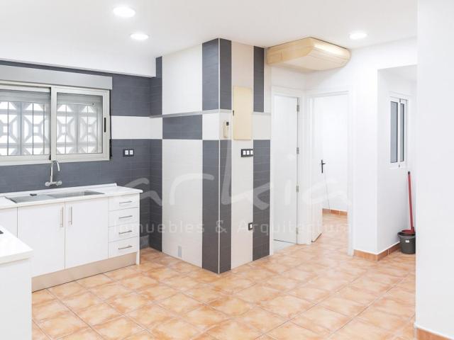 Planta Baja En venta en Valencia photo 0