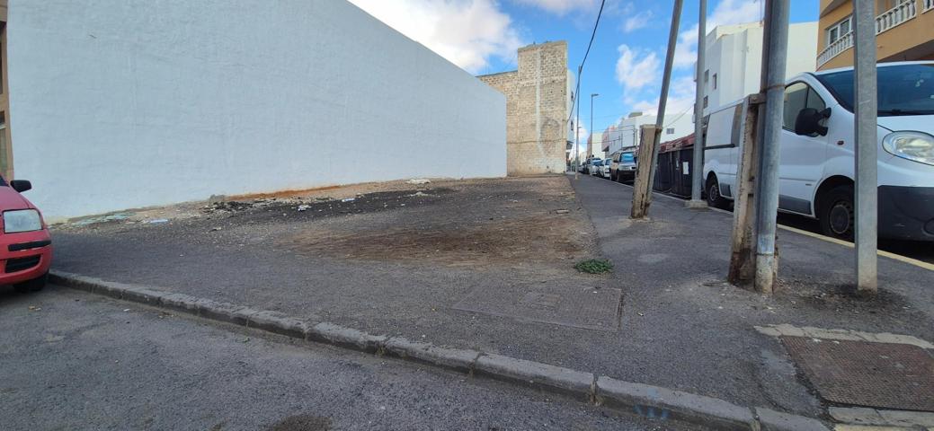 📢 INVERSIÓN SEGURA EN FABELO, PUERTO DEL ROSARIO: SOLAR URBANO EN ESQUINA 📢 photo 0