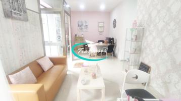 CENTRO DE ESTÉTICA Y BELLEZA EN TRASPASO EN VALENCIA photo 0
