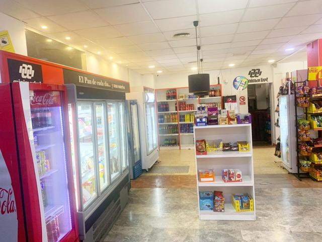 MINIMARKET EN TRASPASO EN ZONA CIUDAD DE LAS CIENCIAS DE VALENCIA photo 0