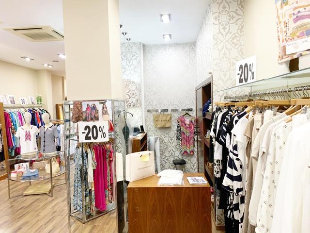 TIENDA DE ROPA EN TRASPASO EN PUERTO DE SAGNTO, VALENCIA photo 0