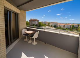 ¡Tu nuevo hogar en Aldaia! 4 habitaciones, balcón, garaje y más..! photo 0