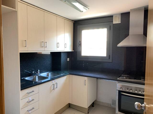 IDEAL INVERSORES, piso alquilado en Rubí, Centre photo 0