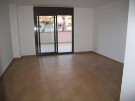 Venta de piso en Rubí photo 0