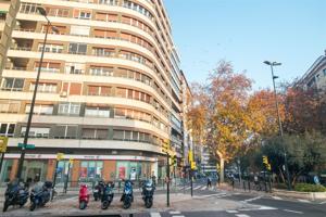 Piso En venta en Paseo Sagasta, Zaragoza photo 0