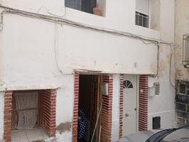 Unifamiliar Pareada En venta en Aragon, Epila photo 0