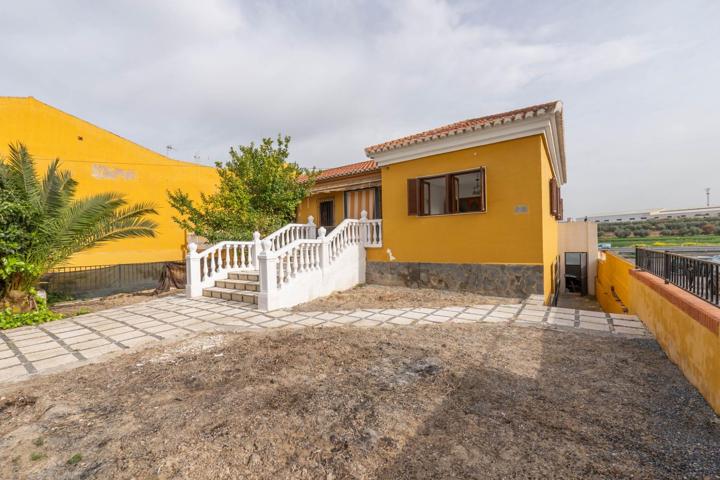 Unifamiliar En venta en Loreto, Moraleda De Zafayona photo 0