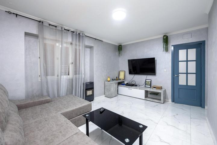 Unifamiliar Pareada En venta en Vega De Granada Zona Noroeste, Albolote photo 0