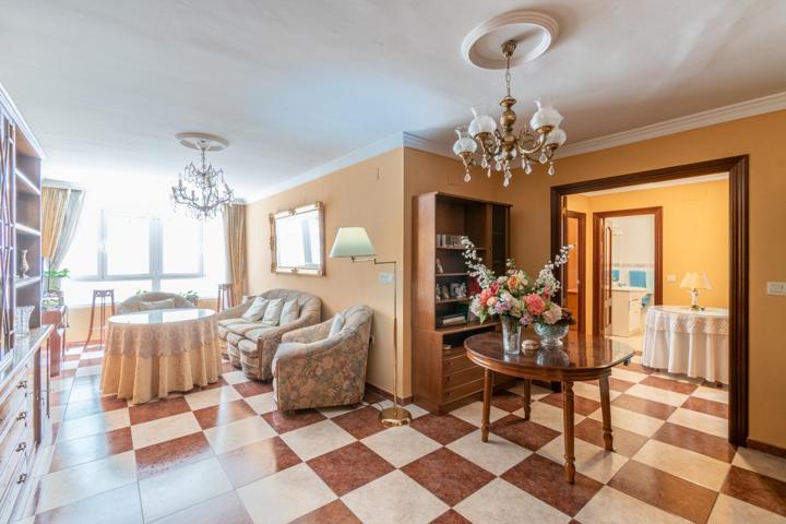 Piso En venta en Arabial, Granada photo 0