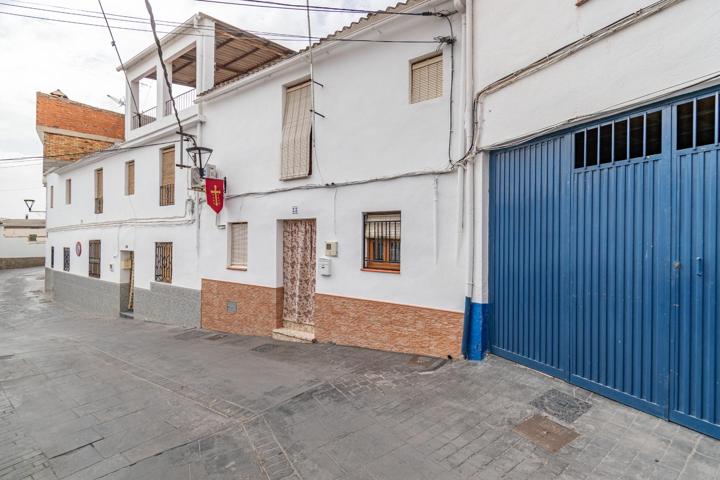 Unifamiliar Pareada En venta en Andalucia, Colomera photo 0