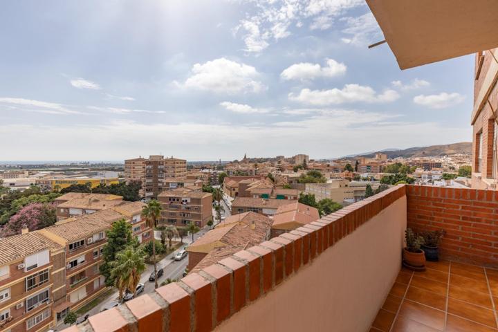 Piso En venta en Motril Pueblo, Motril photo 0