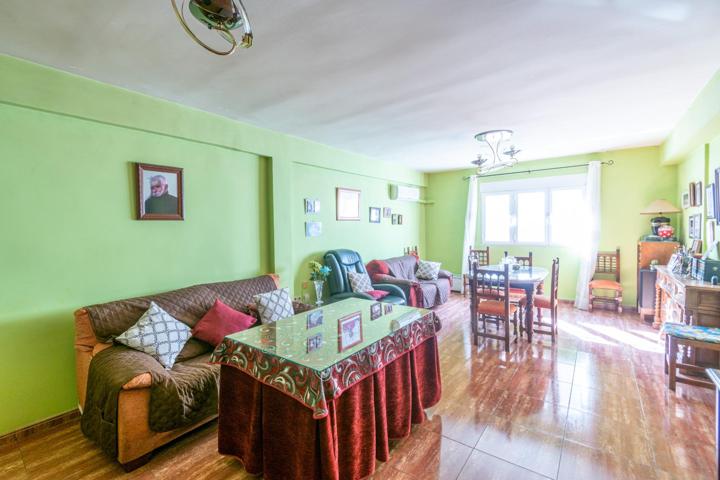 Unifamiliar Pareada En venta en Vega De Granada Zona Noroeste, Albolote photo 0