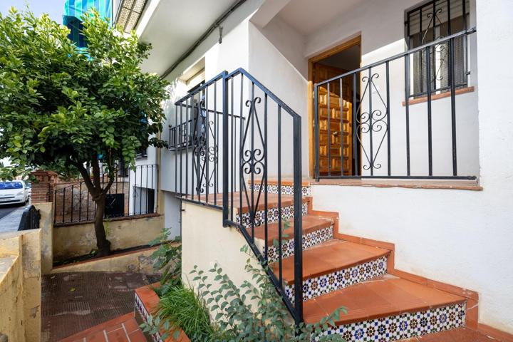 Unifamiliar Pareada En venta en Zona Metropolitana, Huetor Vega photo 0