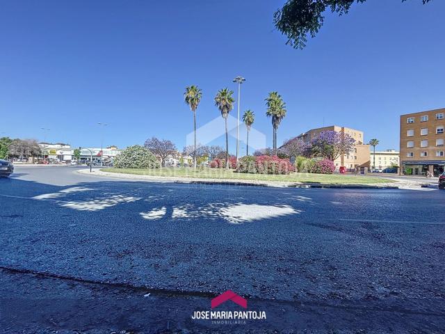 PISO DE CUATRO DORMITORIOS EN RDAL LA SIERRA photo 0