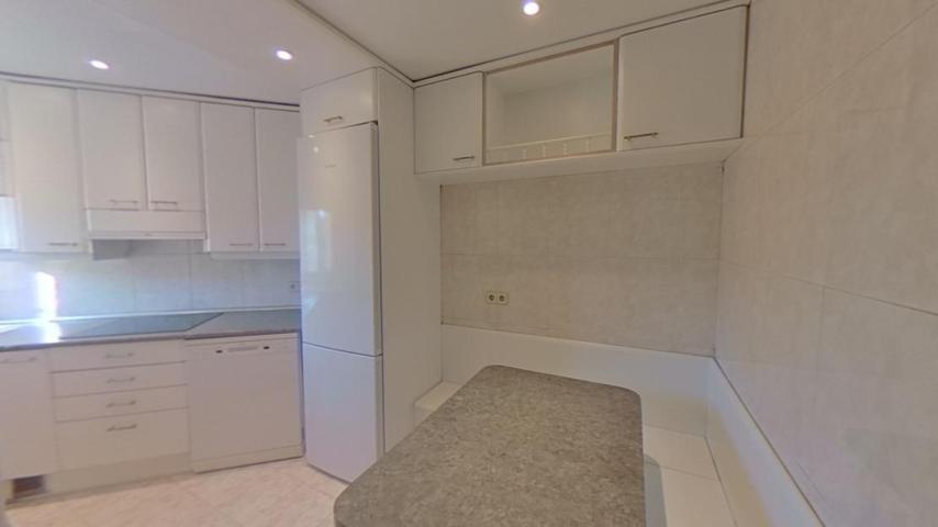 ¡OPORTUNIDAD! Se Alquila piso de tres habitaciones en la zona de Canillejas y San Blas. photo 0