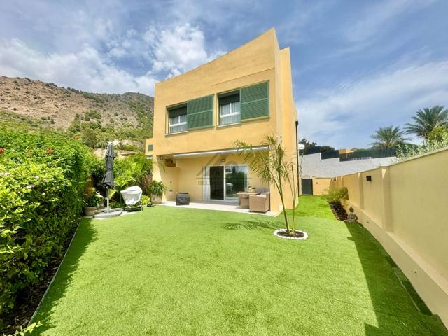 Casa En venta en Calle Cedro. 29639, Benalmádena (málaga)el Higuerón - Capellanía, Benalmádena photo 0