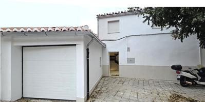 CASA DE DISEÑO EN UNA DE LAS MEJORES ZONAS DE GRANADA. photo 0