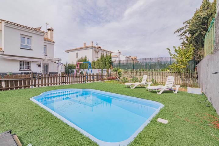 ¡Tu refugio ideal te espera! Chalet Independiente Albolote con Tecnología de Vanguardia y Exclusiva photo 0