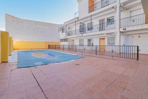 ¡Oportunidad en Las Gabias! Piso en urbanización con piscina photo 0