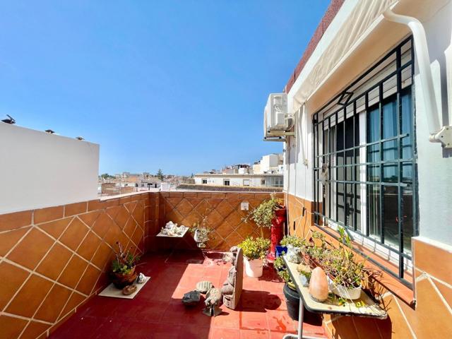 Casa En venta en Centro, Salobreña photo 0