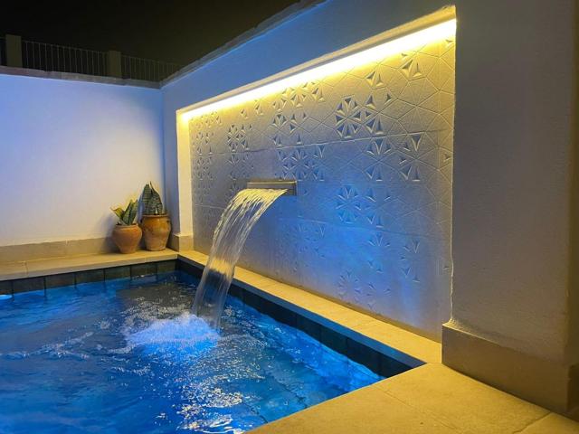 ¡Descubre tu nuevo hogar en el encantador casco histórico de Salobreña! 🌊🏡 photo 0