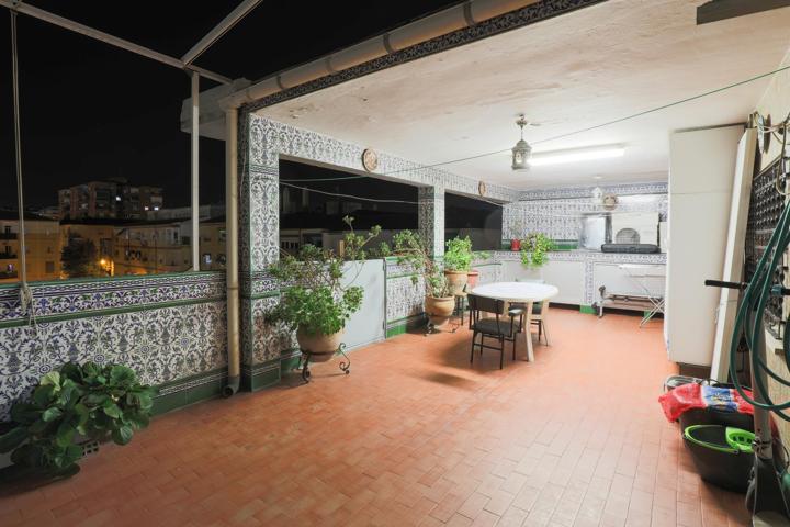 Ático luminoso en la Chana con gran terraza y privacidad en una ubicación privilegiada photo 0