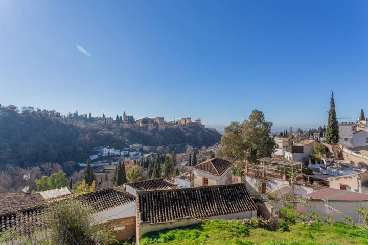 ESPECTACULAR SOLAR EN EL SACROMONTE PARA CONSTRUIR 1000 M2 CON VISTAS DIRECTAS A LA ALHAMBRA photo 0