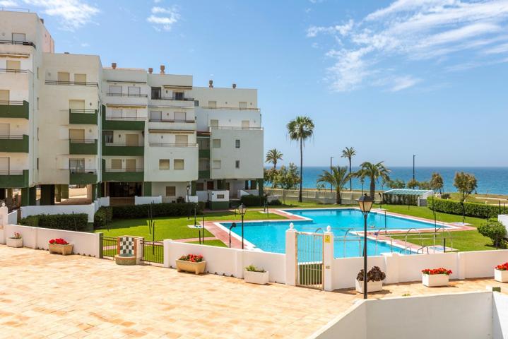 Piso en primera linea de playa en Salobreña photo 0