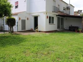 Villa En venta en Los Barrios photo 0