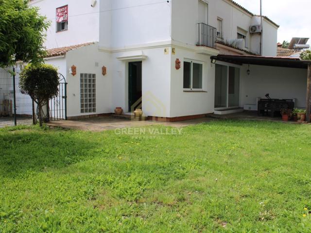 Villa En venta en Los Barrios photo 0