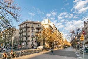 PARKING EN VENTA EN EIXAMPLE photo 0