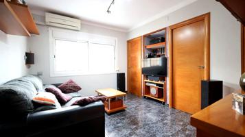 Piso en venta en L&#x27;Hospitalet de Llobregat de 74 m2 photo 0