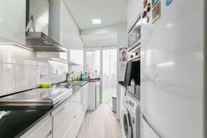 Piso en venta en Barcelona de 110 m2 photo 0