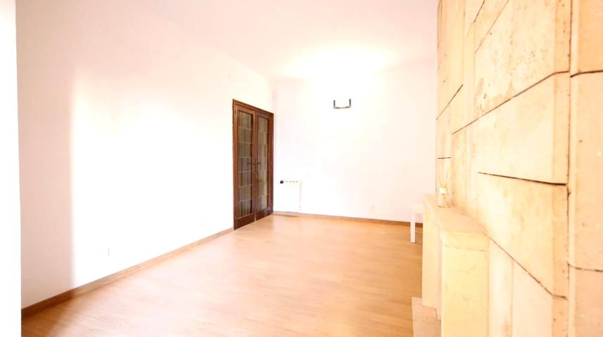 EXCELENTE PISO EN L´ANTIGA ESQUERRA DE L´EIXAMPLE photo 0