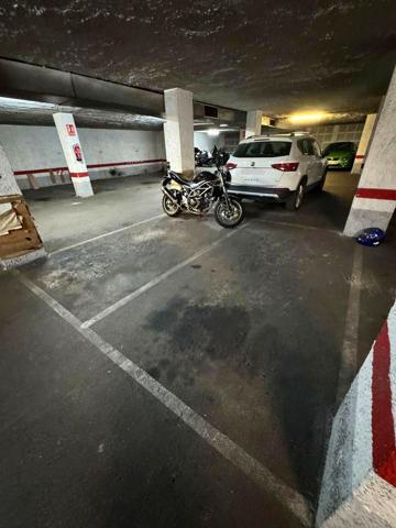 EXCELENTES PLAZAS EN SANTS (DOS PLAZAS) photo 0