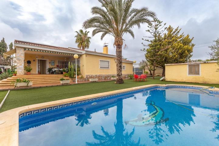 CHALET EN VENTA SOL Y LUZ!! photo 0