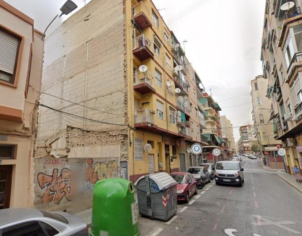 SE VENDE TERRENO URBANO EN EL BARRIO DE CAROLINAS ALTAS photo 0