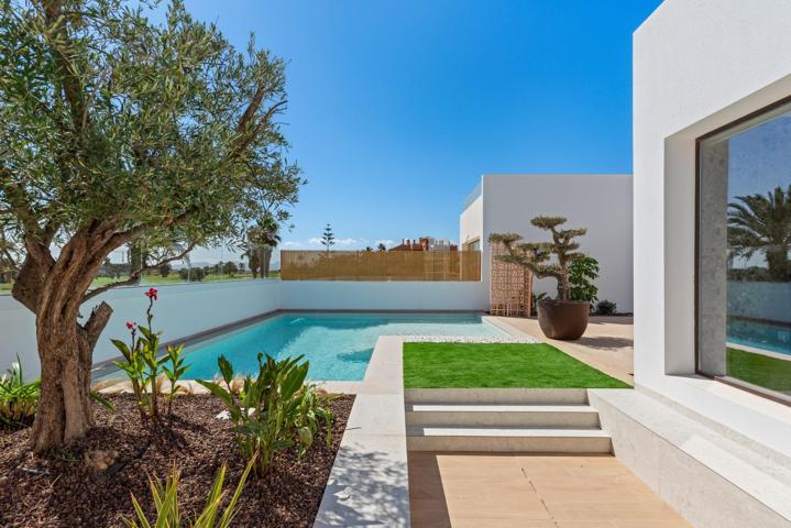 Casa En venta en Las Lomas Del Rame-Bahía Bella, Los Alcázares photo 0