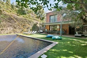 Moderna casa de 550m2 con piscina y jardín privado. Sant Gervasio - Bonanova photo 0