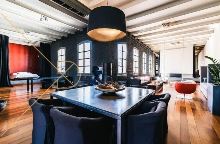 Magnífico ático de 300m2 en el casco antiguo de Barcelona. photo 0