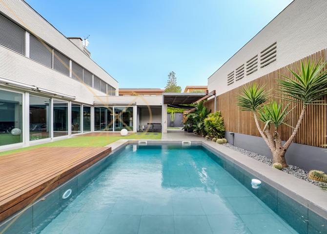 Espectacular casa de diseño de 450m2 en zona Golf-Can Trabal - Sant Cugat del Vallès photo 0