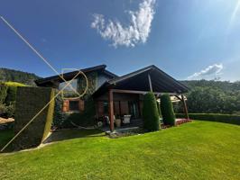 Exclusiva casa unifamiliar de 200 m² con parcela en Queixans, Cerdanya photo 0