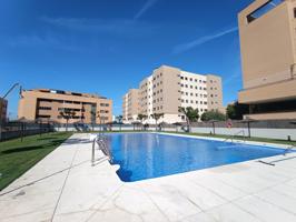 Piso en Urbanización Privada en Mairena del Aljarafe photo 0