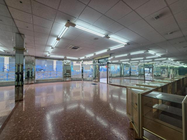 Local en Venta Mairena del Aljarafe. photo 0