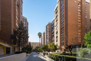Piso En venta en Urbanización Alminares Del Genil, Granada photo 0