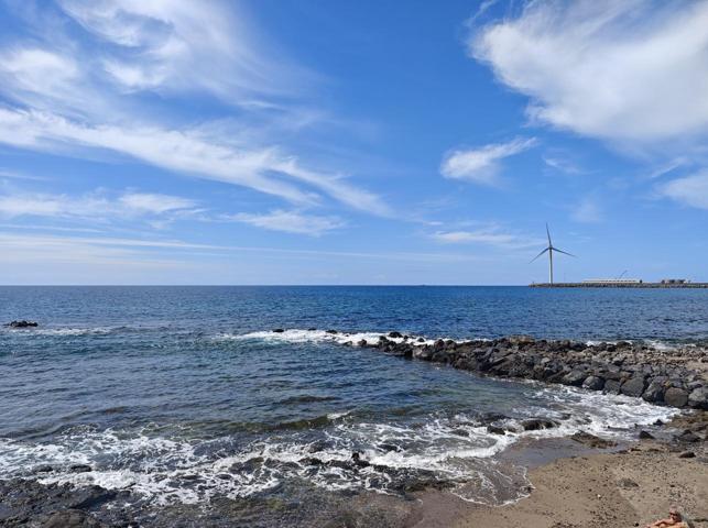 Piso en Playa de Arinaga photo 0
